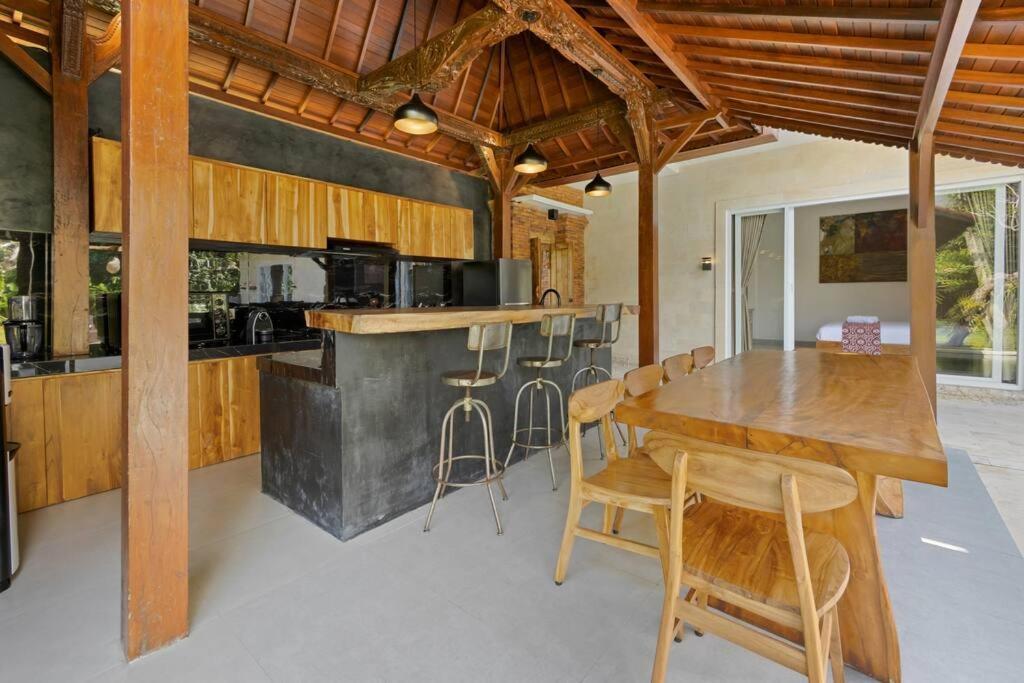 New 4 Bedroom Villa Surrounded By Jungle And Ricefields Ubud Exterior foto